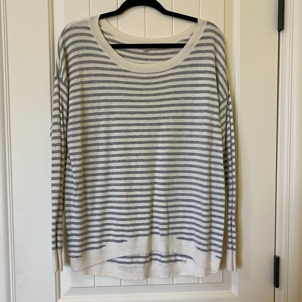 Grey and white striped Gap sweater